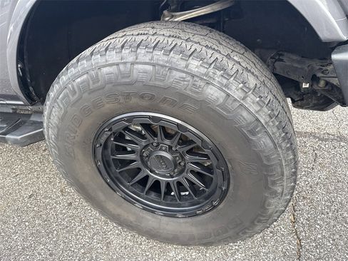 Used 2021 Ford Bronco Outer Banks image 13