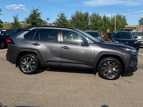 Used 2025 Toyota RAV4 XLE Premium w/ Weather Package AWD/4WD image 10