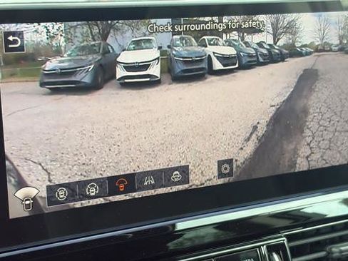 New 2026 Nissan Pathfinder SL AWD/4WD image 26