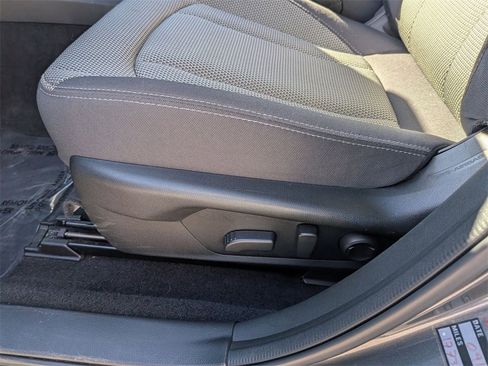 Used 2024 Subaru Crosstrek 2.0i Premium image 14