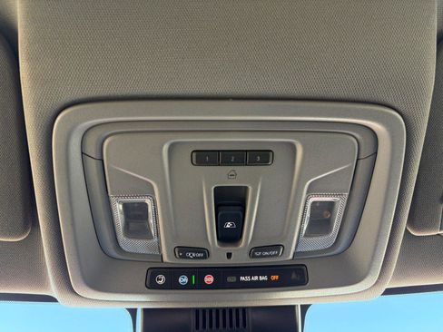 Used 2024 Chevrolet Silverado 3500 LT w/ Convenience Package image 17