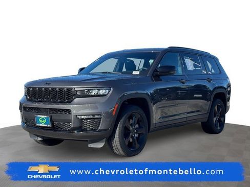 Used 2025 Jeep Grand Cherokee L Limited w/ Black Appearance Package image 1