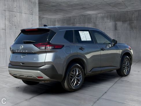 Used 2023 Nissan Rogue S AWD/4WD image 5