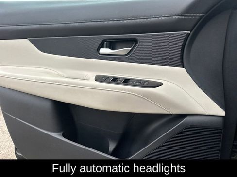 Used 2025 Nissan Murano SV image 15