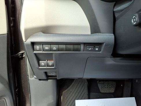 Used 2024 Toyota Sienna Limited AWD/4WD image 17