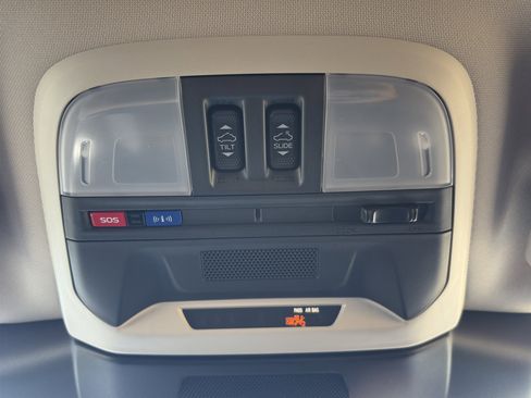 New 2025 Subaru Crosstrek 2.0i Premium image 34