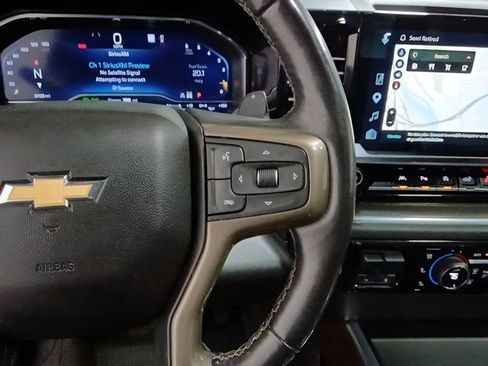 Used 2023 Chevrolet Silverado 1500 High Country w/ High Country Premium Package AWD/4WD image 16