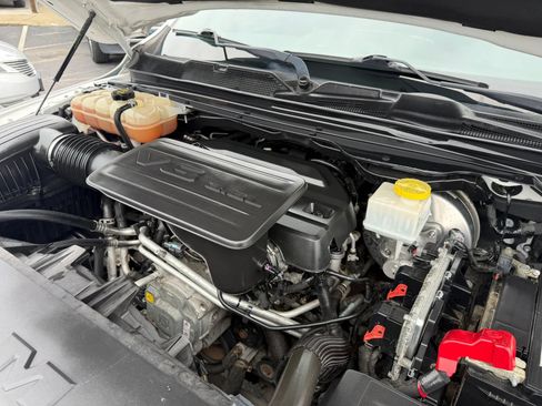 Used 2019 RAM 1500 Big Horn AWD/4WD image 38