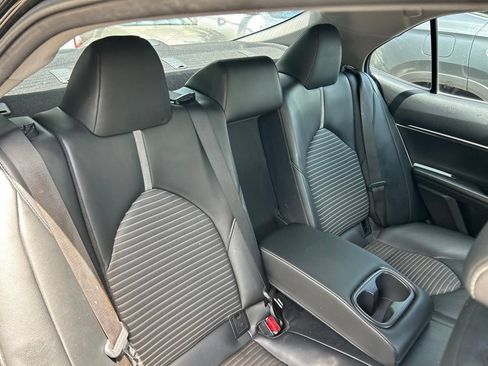 Used 2022 Toyota Camry SE FWD image 38