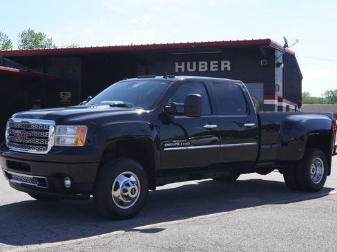 Used 2014 GMC Sierra 3500 Denali w/ Snow Plow Prep Package AWD/4WD image 1
