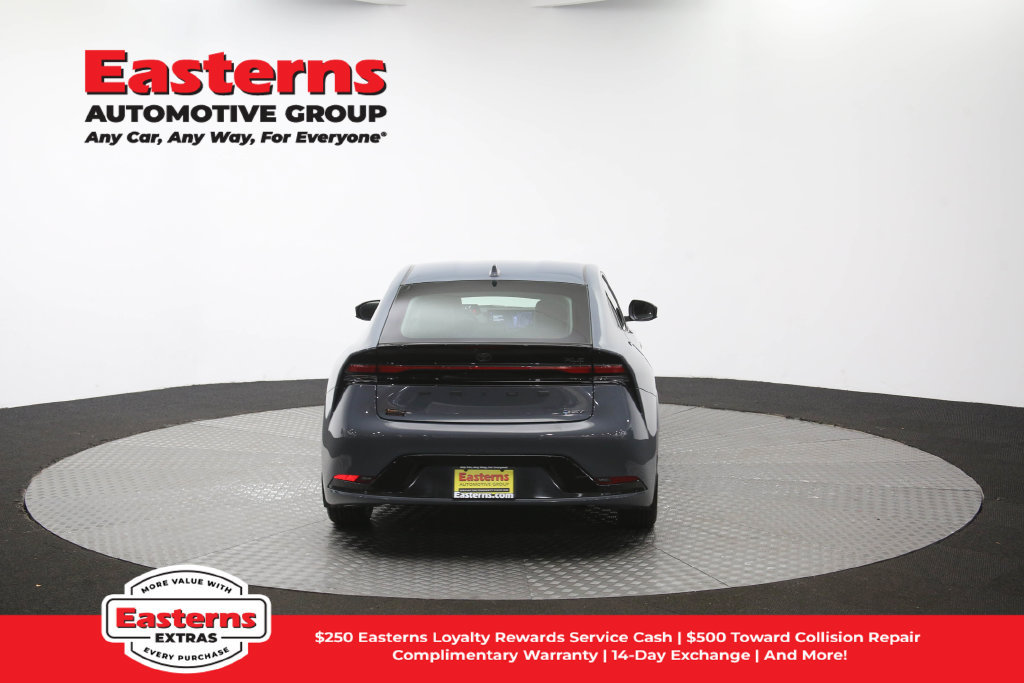 Used 2023 Toyota Prius XLE AWD/4WD image 38