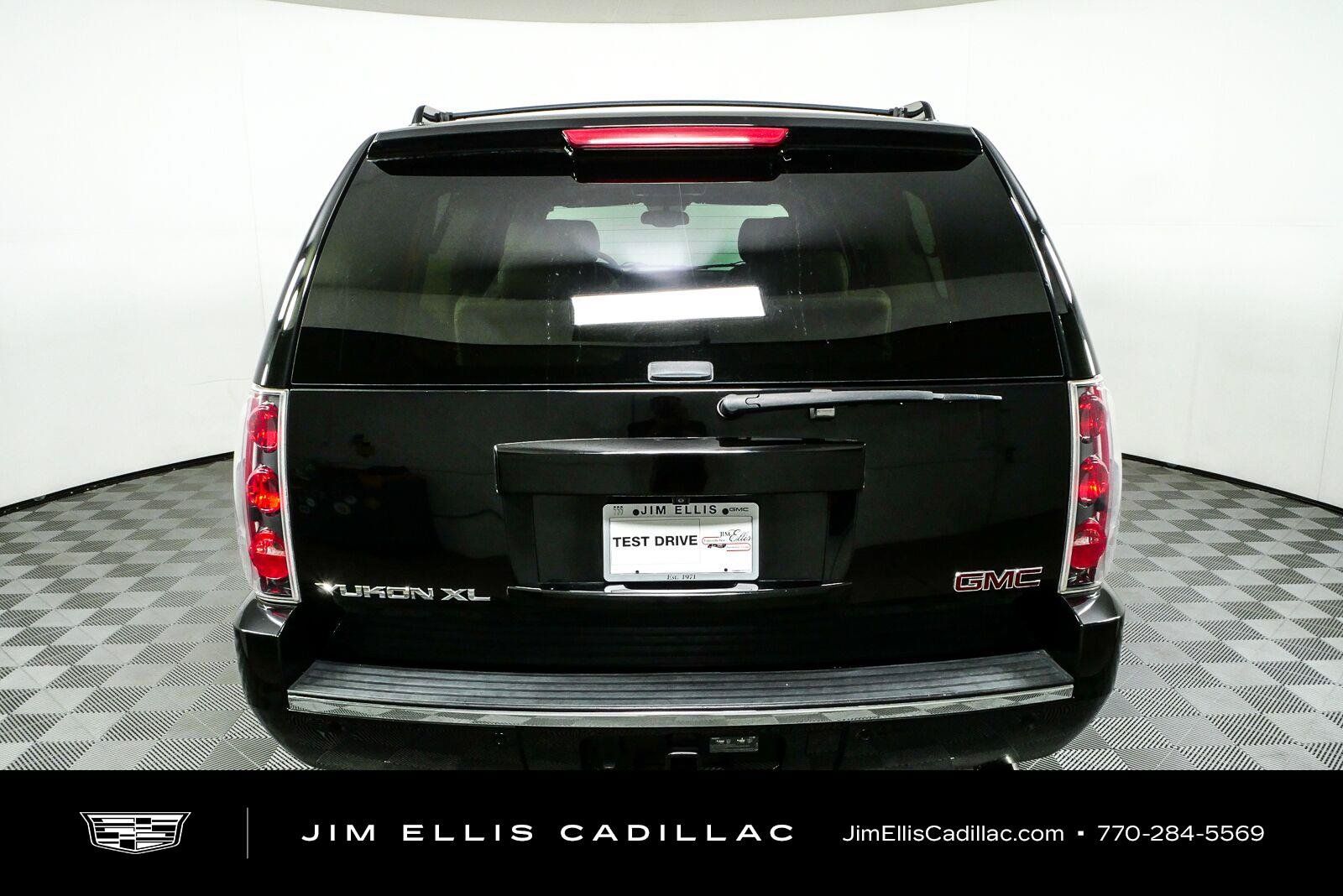 Used 2014 GMC Yukon XL Denali RWD image 25