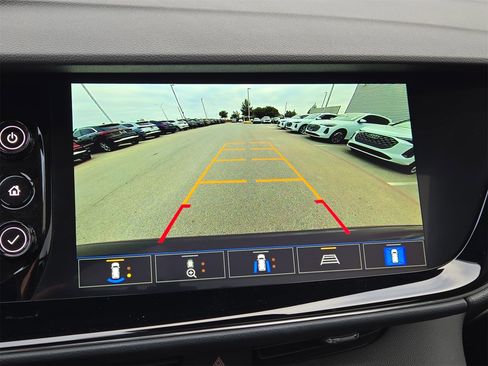 Used 2022 Buick Envision Avenir w/ Safety Package image 18