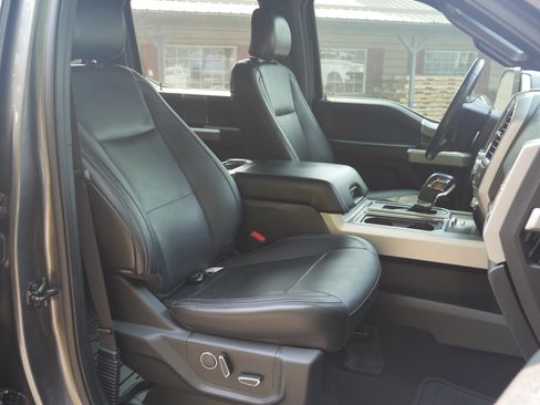 Used 2015 Ford F150 Lariat w/ Equipment Group 501A Mid AWD/4WD image 27