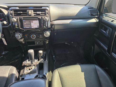 Used 2016 Toyota 4Runner Trail Premium AWD/4WD image 4