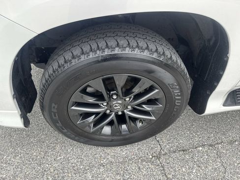 Used 2023 Lexus GX 460 Premium w/ Premium Package AWD/4WD image 12