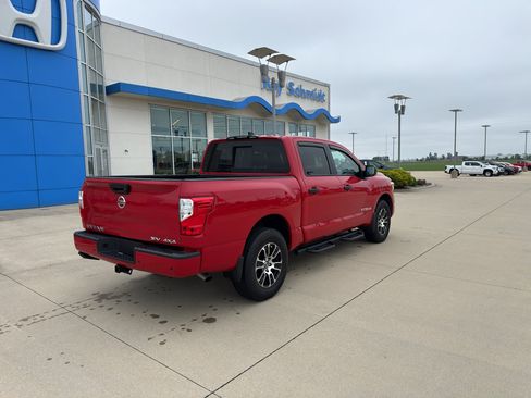 Used 2022 Nissan Titan SV w/ Accessory Utility Package AWD/4WD image 5