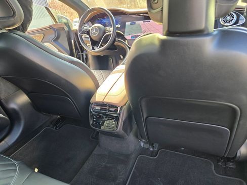 Used 2023 Mercedes-Benz EQS 580 4MATIC Sedan w/ Exclusive Trim Package image 66