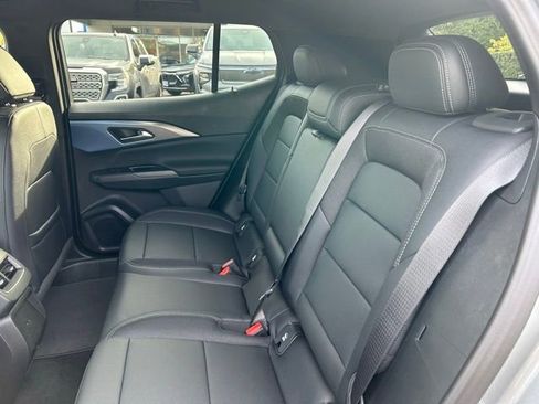 New 2026 Chevrolet Equinox EV LT image 13