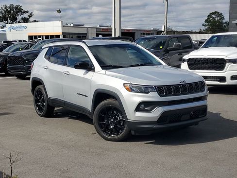New 2026 Jeep Compass Latitude image 33