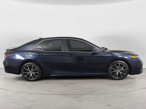 Used 2021 Toyota Camry SE w/ Cold Weather Package AWD/4WD image 6