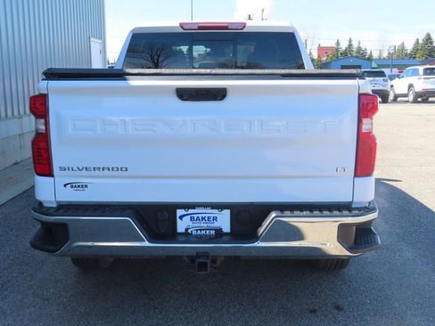 Used 2022 Chevrolet Silverado 1500 LT w/ Convenience Package II AWD/4WD image 9