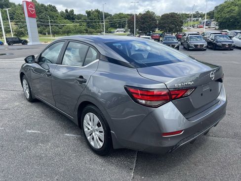 Used 2025 Nissan Sentra S image 5