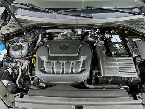 Used 2023 Volkswagen Tiguan SE FWD image 31