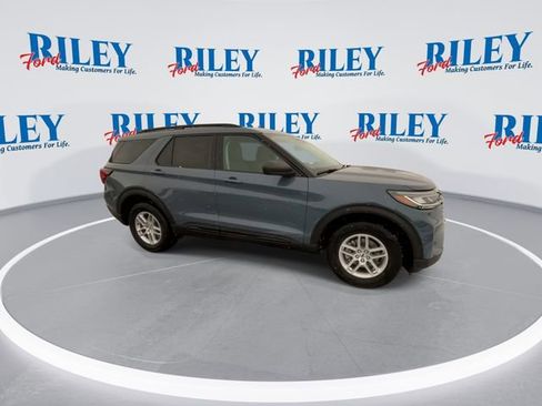 New 2026 Ford Explorer Active image 9