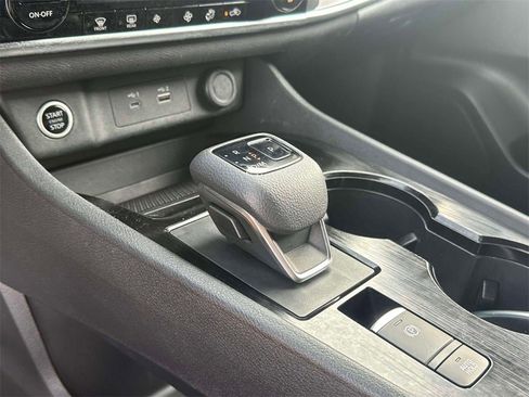 Certified 2023 Nissan Rogue SV image 30