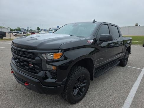 Used 2026 Chevrolet Silverado 1500 Custom Trail Boss AWD/4WD image 1
