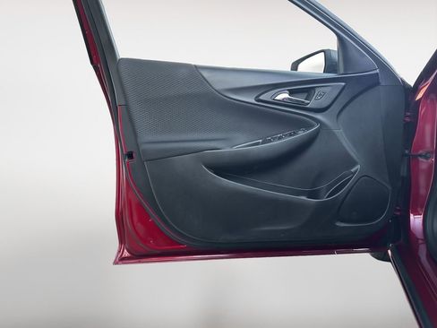 Used 2024 Chevrolet Malibu LT image 14