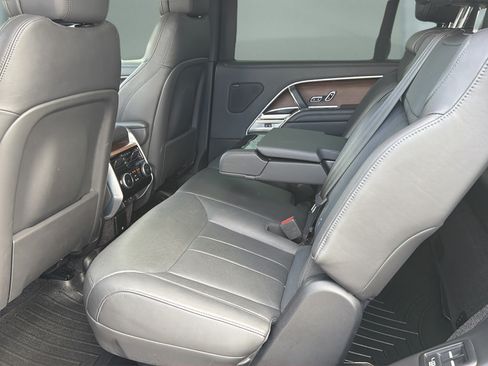Used 2024 Land Rover Range Rover Long Wheelbase SE AWD/4WD image 20