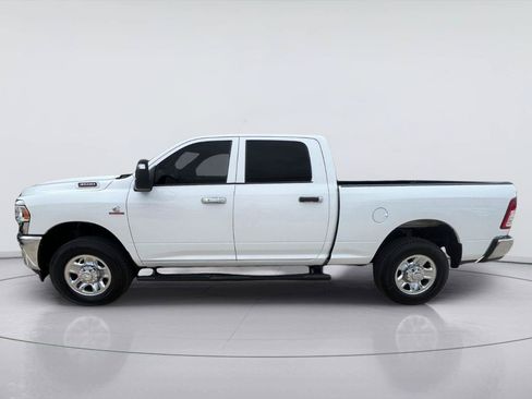 Used 2024 RAM 3500 Tradesman w/ Chrome Appearance Group AWD/4WD image 5