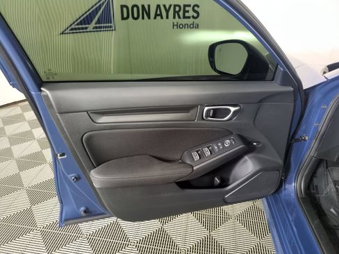 Used 2025 Honda Civic Sport image 10