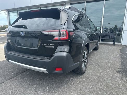 Used 2023 Subaru Outback Touring XT AWD/4WD image 3