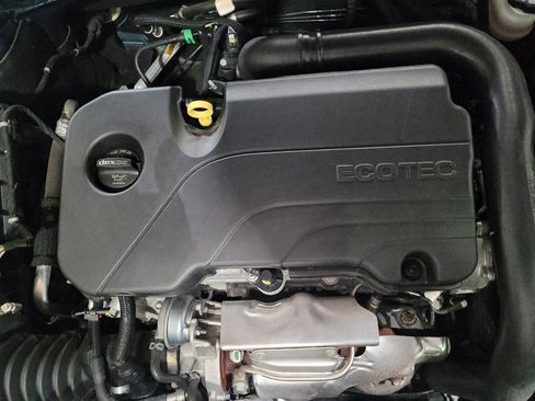 Used 2022 Chevrolet Malibu LT image 30