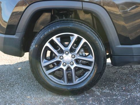 Used 2018 Jeep Compass Latitude w/ Popular Equipment Group image 13