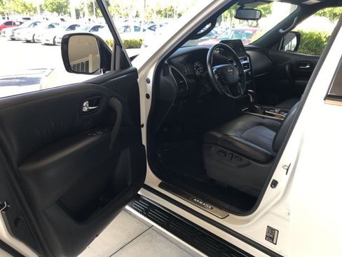 Used 2022 Nissan Armada SL w/ Midnight Edition Package RWD image 11
