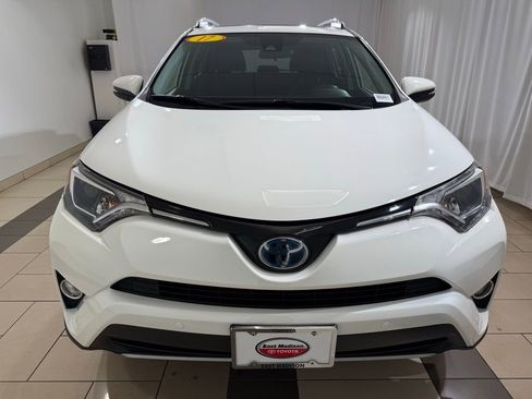 Used 2017 Toyota RAV4 XLE image 8
