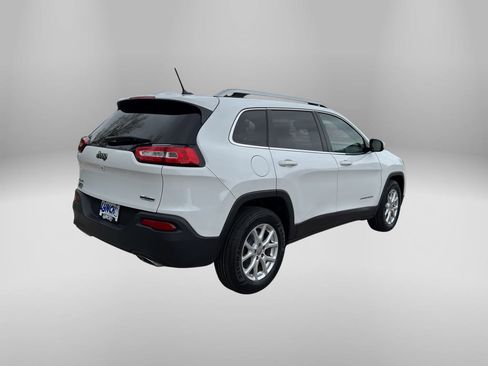 Used 2015 Jeep Cherokee Latitude AWD/4WD image 5