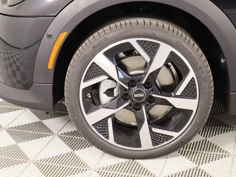 New 2025 MINI Cooper S image 18