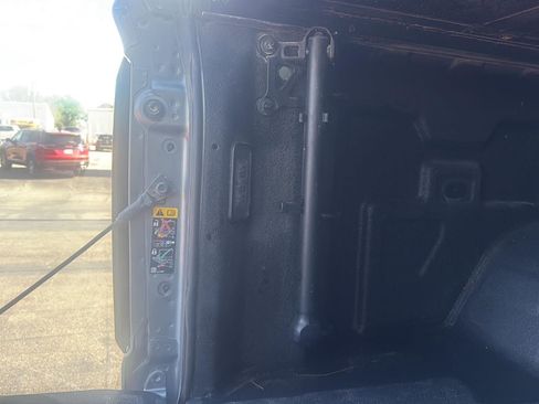Used 2024 GMC Sierra 1500 SLT w/ SLT Premium Plus Package AWD/4WD image 7