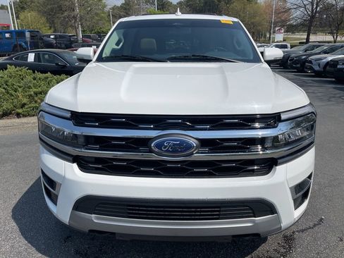 Used 2023 Ford Expedition Max Limited image 3