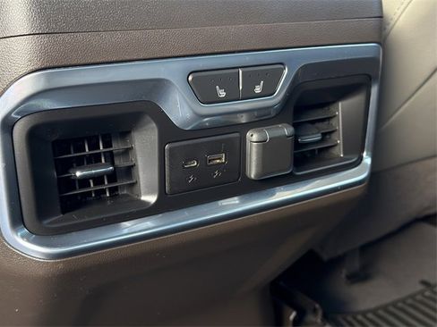 Used 2020 Chevrolet Silverado 2500 LTZ w/ Technology Package image 28