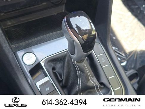 Used 2023 Volkswagen Tiguan SE w/ Panoramic Sunroof Package AWD/4WD image 33