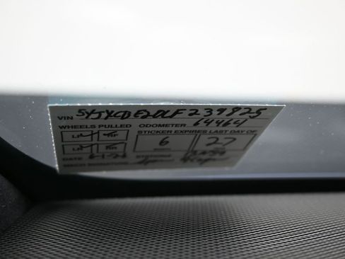 Used 2020 Tesla Model X Long Range AWD/4WD image 11
