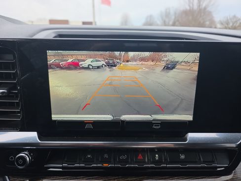 Certified 2024 GMC Sierra 1500 Elevation image 2