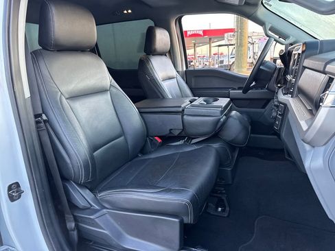 Used 2024 Ford F250 XLT w/ FX4 Off-Road Package image 12