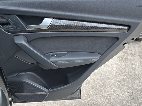 Used 2024 Audi SQ5 Prestige image 27